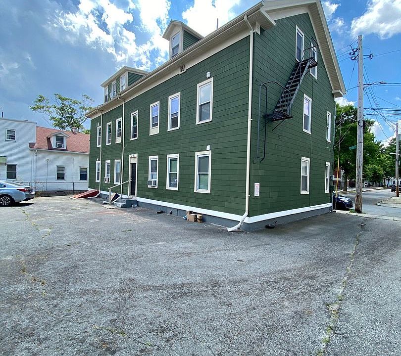 2nd image of 140 Courtland St #1L