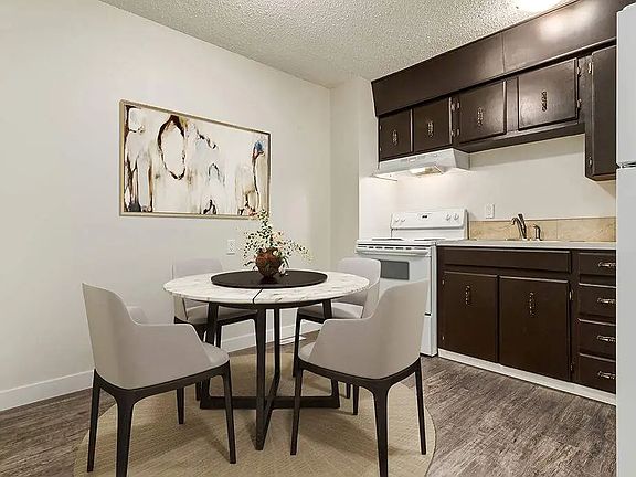 4th image of 119 Mount Pleasant Dr #6