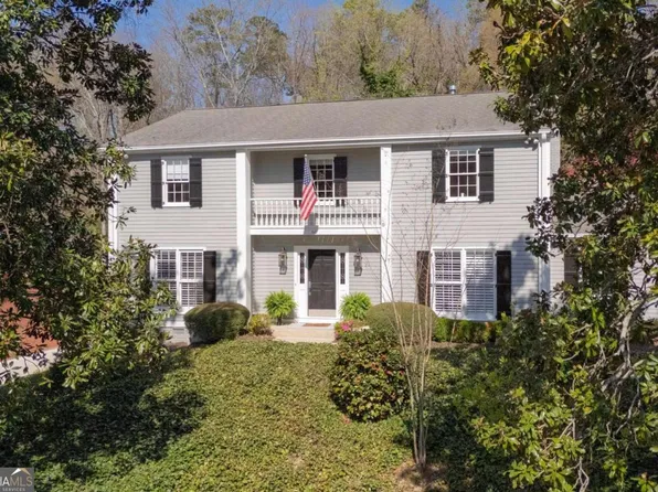 60 Brandon Ridge Dr, Sandy Springs, GA 30328