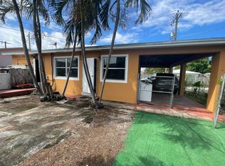 266 SW 16th St #B, Dania, FL 33004