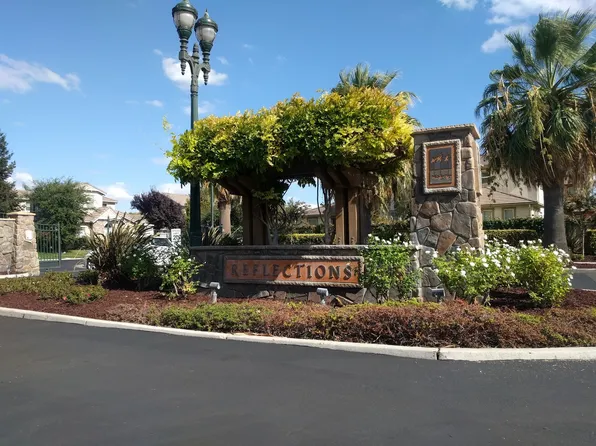 1417 Oasis Ln, Patterson, CA 95363