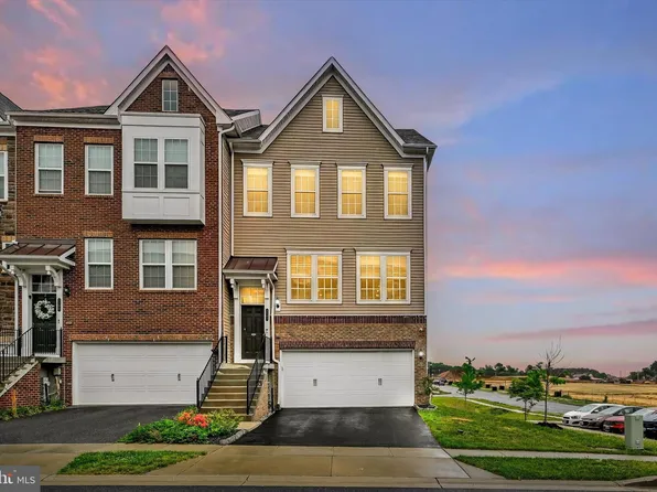 7707 Cresap Ln, Hanover, MD 21076