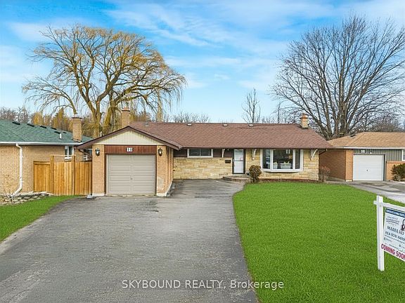 4th image of 11 Addington Cres