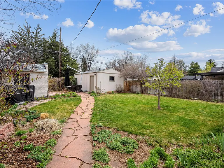 1220 Magnolia St — Photo 27