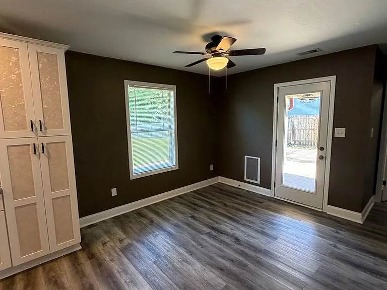 1193 Henry Place Blvd — Photo 10