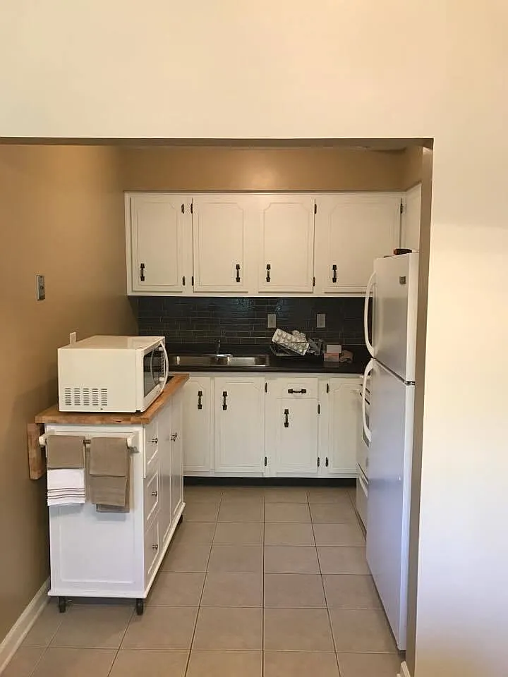 129 Baywood Ave — Photo 2