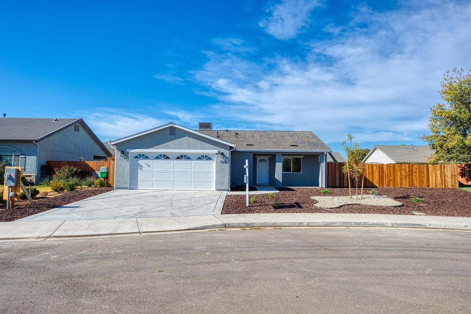 221 Via Barbera, Gustine, CA 95322 | Zillow, image size:1500x1000