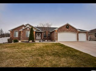 1382 N 1500 W, Clinton, UT 84015