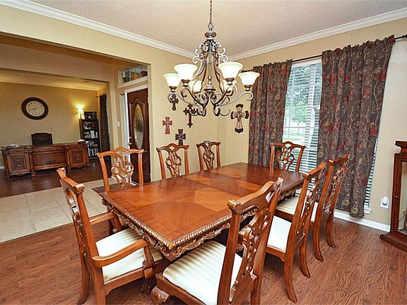 4th image of 16651 Broadoak Grove Ln