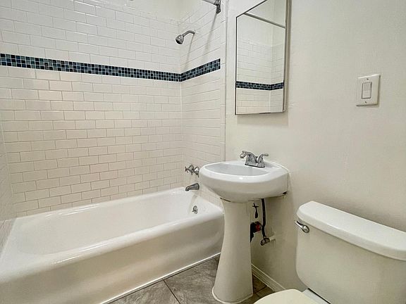 5th image of 745 S Normandie Ave APT 103