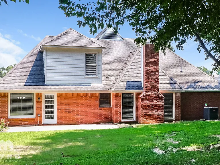 8994 Fletcher Park Cir N — Photo 15