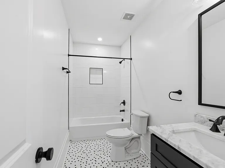 610 Russell St — Photo 19