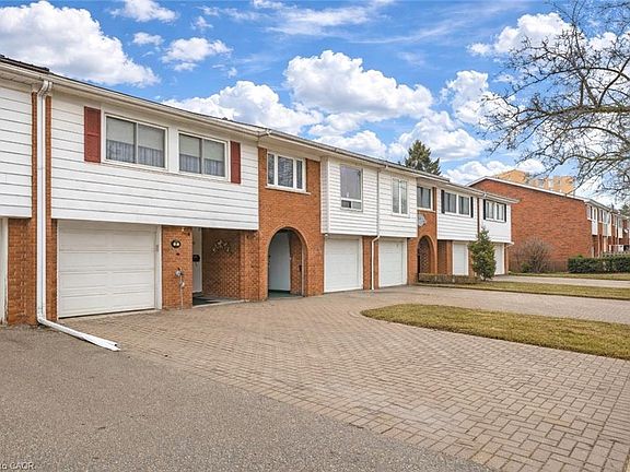 2nd image of 86 Overlea Dr