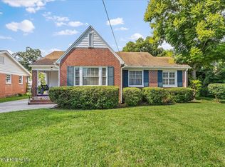 2504 Pineridge Rd, Jacksonville, FL 32207