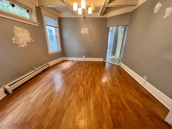 3rd image of 233 Newark Ave Floor 1