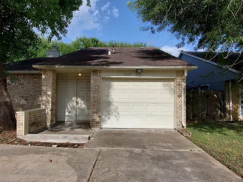 1st image of 7204 Village Lake Dr