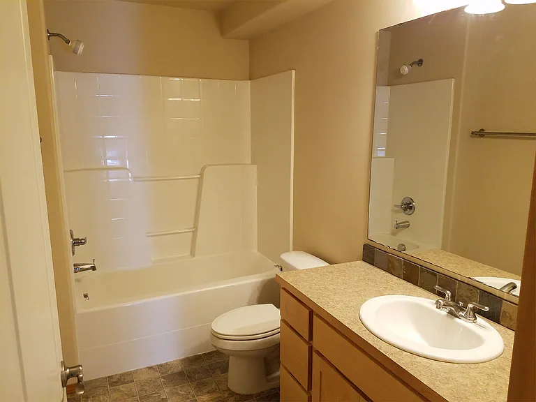 3222 Lombard Ave #C-1 — Photo 8