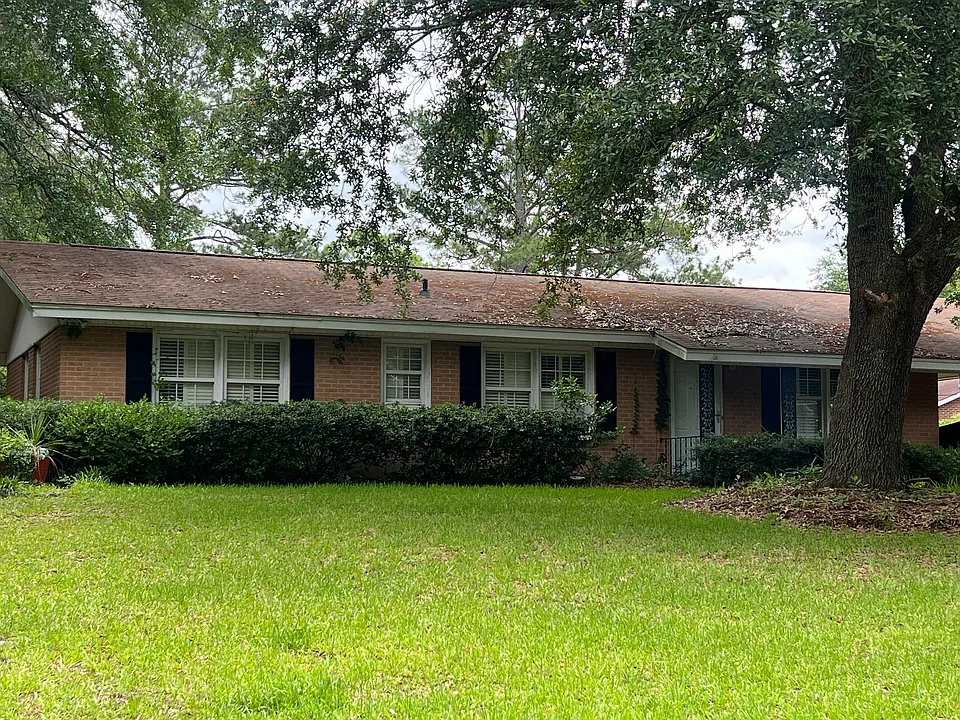 209 Faculty Blvd