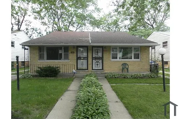 11651 S Peoria St photo 1