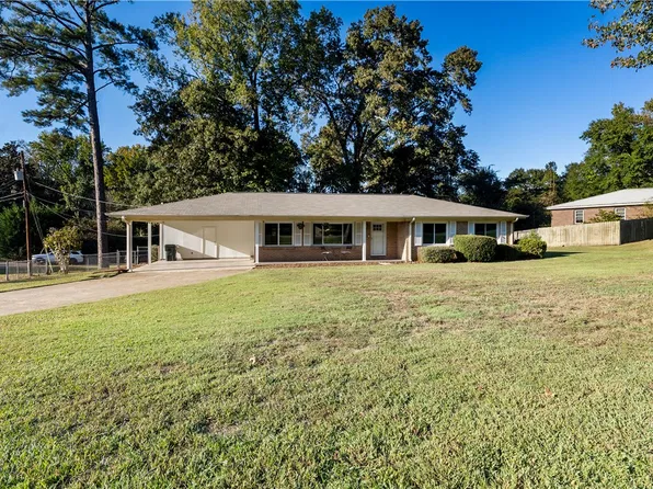 4416 Hillswood Ln, Tuscaloosa, AL 35404