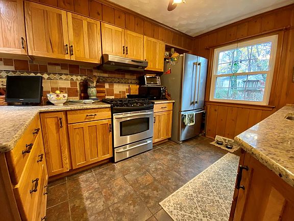 5th image of 229 Freer Ct
