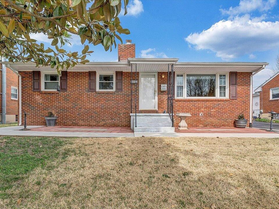 1st image of 3231 Fleetwood Ave