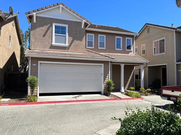 8229 Crystal Walk Cir, Elk Grove, CA 95758