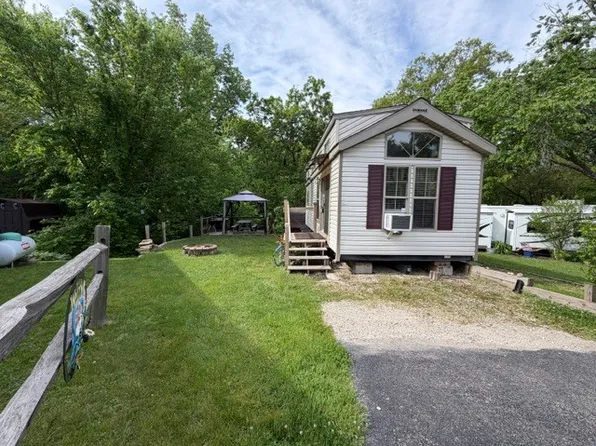 2795 E 28th Rd Lot 111, Seneca, IL 61360