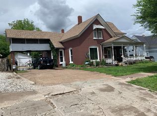 412 W 6th St, Larned, KS 67550