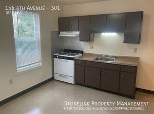 156 4th Ave #301, Woonsocket, RI 02895