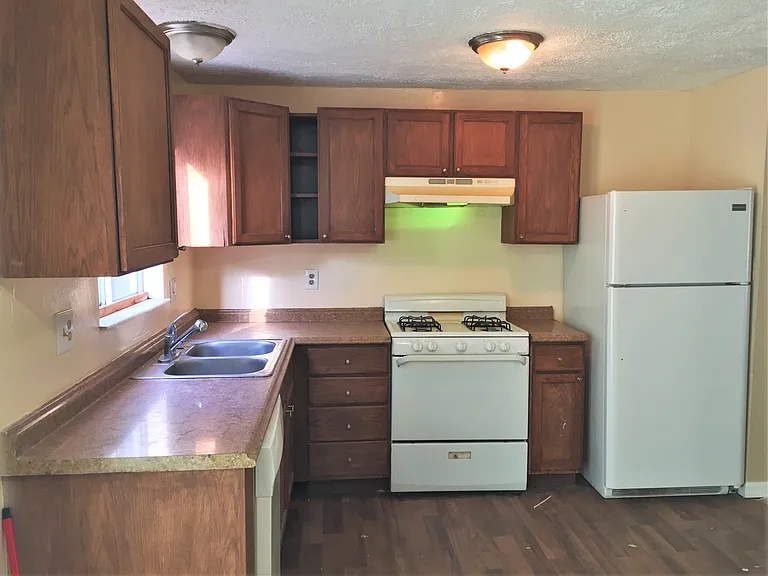 5404 Tracey Dr — Photo 3