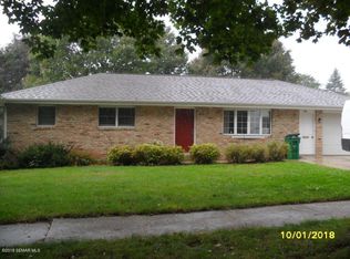 303 20th St NW, Austin, MN 55912