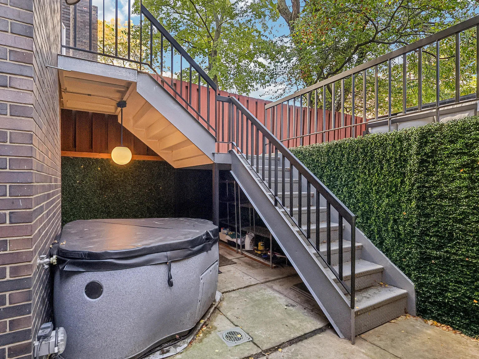 5 bed, 3000 sqft, $15,500 — Photo 3