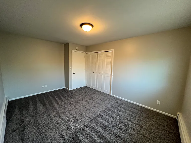 445 Shawmut Blvd NW — Photo 7