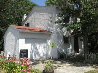 1416 Camelia St, Atlantic Beach, FL 32233