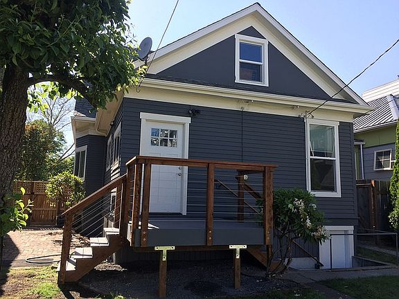 Shows huge basement access