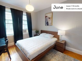 211 Park Dr APT 44A, Boston, MA 02215