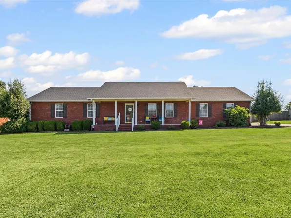 1709 Lillian Dr, Athens, AL 35611