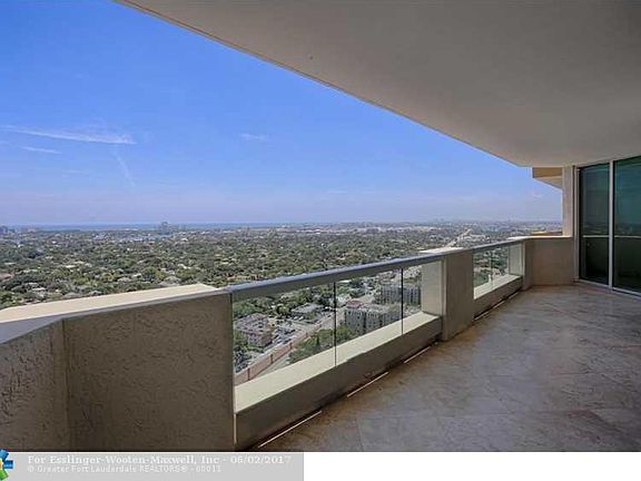 3rd image of 411 N New River Dr E APT 3202