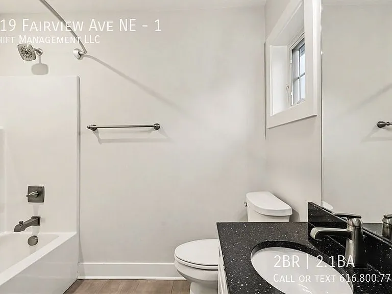 619 Fairview Ave NE #1 — Photo 12