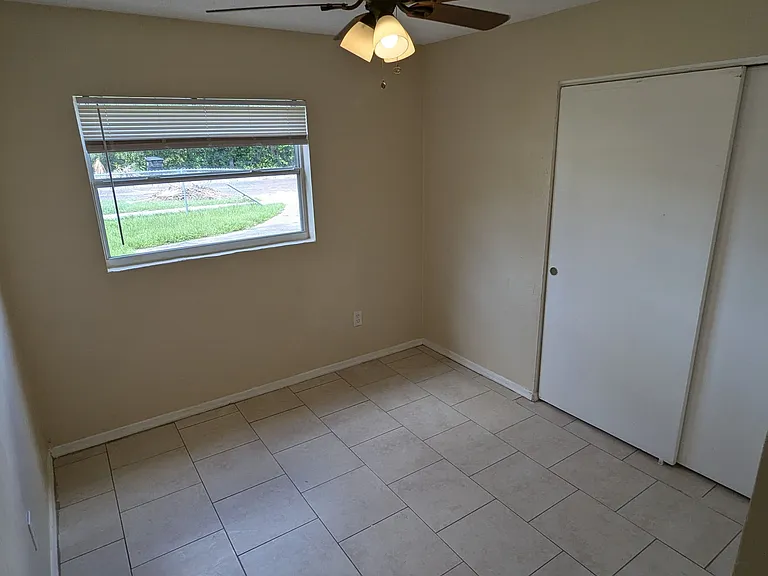 902 W Jackson St #A — Photo 9