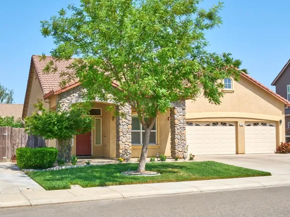 1828 Estancia Dr, Hughson, CA 95326