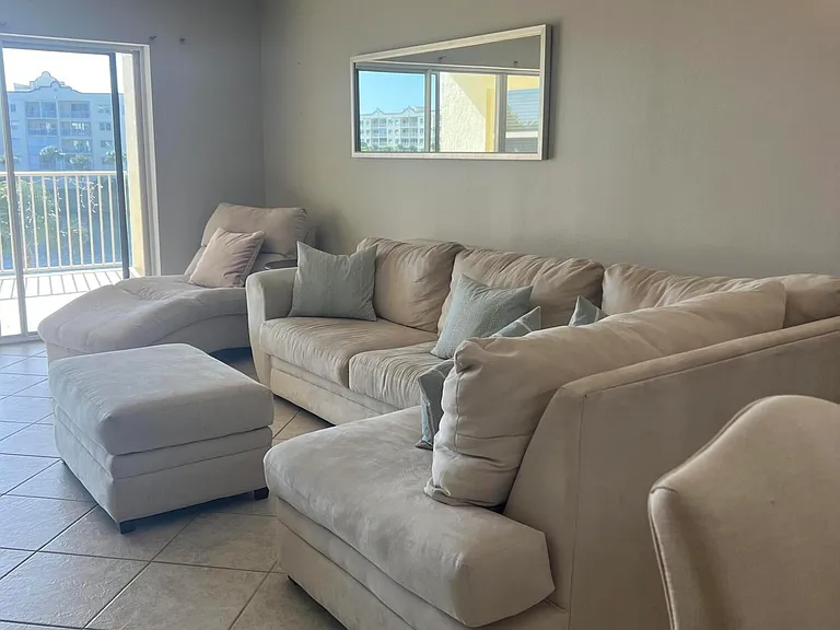 8921 Lake Dr #304 — Photo 5