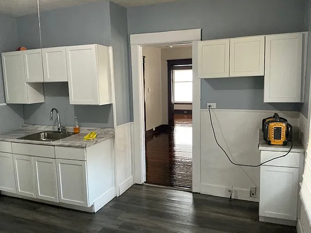 945 E 77th St #1 — Photo 9