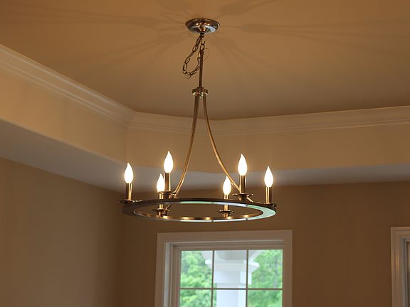 Dining w/Tray Ceiling