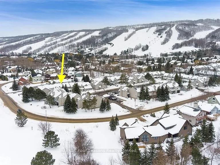 162 Settlers Way #37 — Photo 3