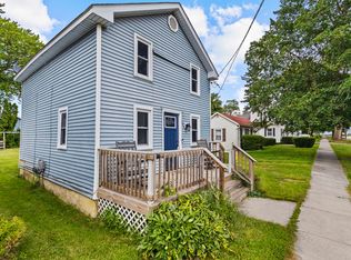 207 E Taylor St, Grant Park, IL 60940
