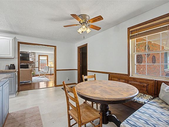 5th image of 5696 Overbrooke Rd