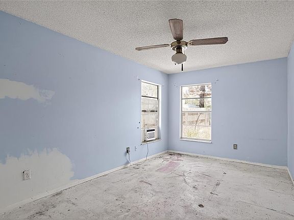 3rd image of 613 CHARING CROSS COURT