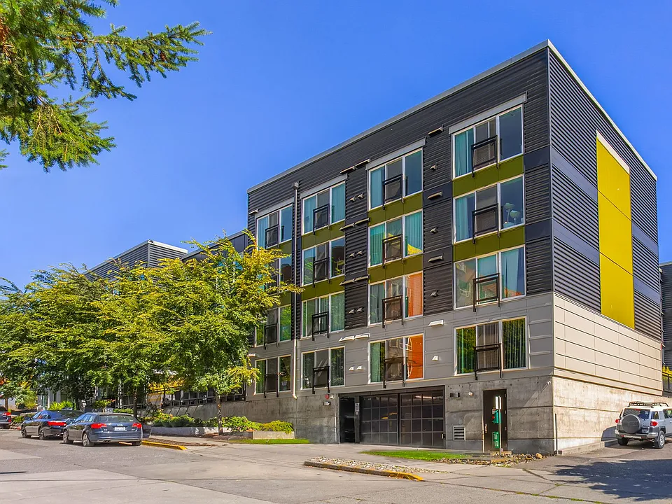 Contour Apartments